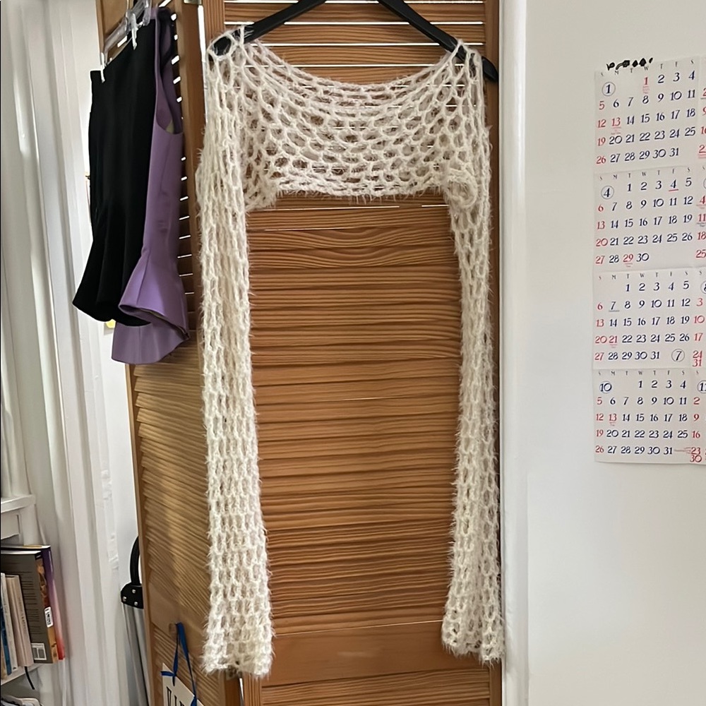 Elegant fuzzy Cream Knit bolero